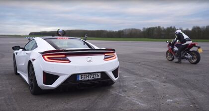 Honda NSX contra Honda CBR1000RR, ¿quién ganará?