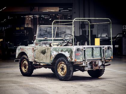 Land Rover celebra su 70 aniversario restaurando el coche con el que empezó todo