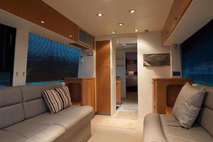 Motorhome Ferrari Subasta 9 700x468