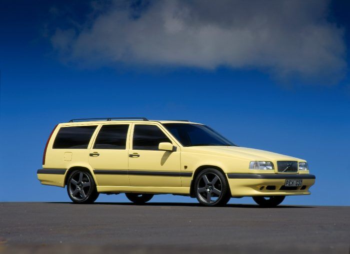 Volvo 850 T5 R Kombi 2 700x509