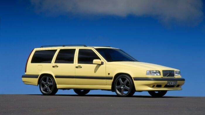 Volvo 850 T5 R Kombi 2 E1646757457200 700x394