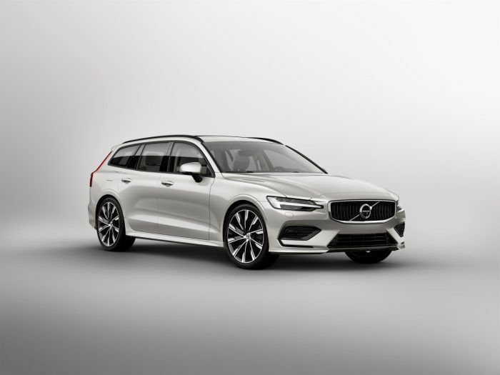 223535 New Volvo V60 Exterior 700x525