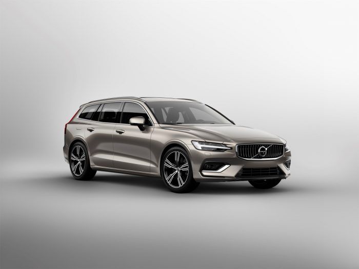 223562 New Volvo V60 Exterior 700x525