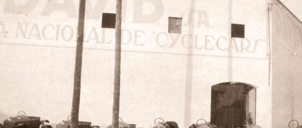 Todas las noticias de coches en un solo portal: Pruebas, fotos, vídeos, informes...