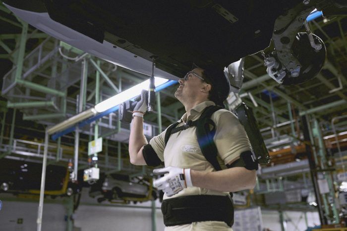 Exoesqueleto Fabrica Ford 2 700x467