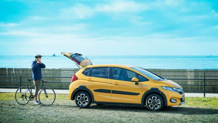 Honda Jazz X Road Amarillo 700x394