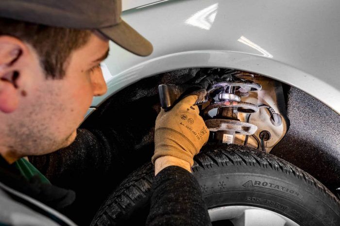 Inspeccion Amortiguadores Taller Informe Dekra 2018 700x466