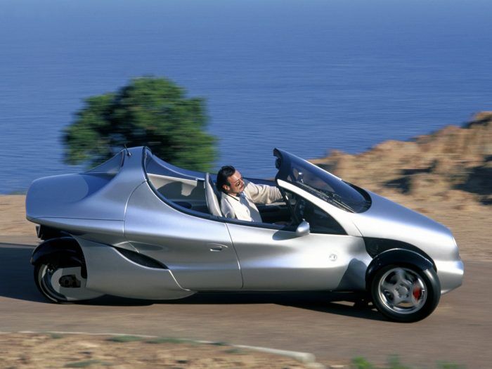 Mercedes Benz F300 Life Jet Concept 1 700x525