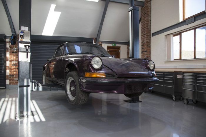 Porsche 911 Carrera Rs Trinidad 1 700x466
