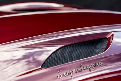 Vuelve el Aston Martin DBS Superleggera en reemplazo del Vanquish