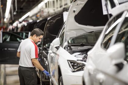 SEAT contratará 250 empleados más para Martorell, que está al 95 % de su capacidad máxima