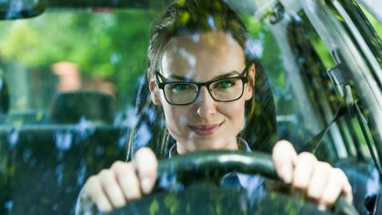 ¿Hace cuánto no te revisas la vista? Esto podría afectar a tu seguridad al volante