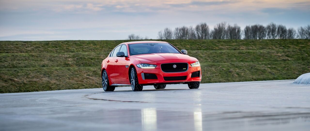 Todas las noticias de coches en un solo portal: Pruebas, fotos, vídeos, informes...