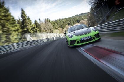 El Porsche 911 GT3 RS también baja de los 7 minutos en Nürburgring
