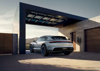 Las claves del diseño del Porsche Mission E Cross Turismo Concept en vídeo