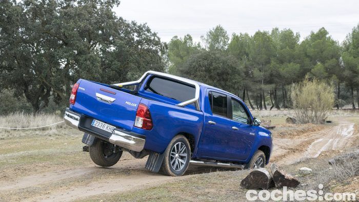 Toyota Hilux Prueba 12 700x394