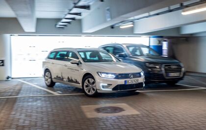 El Grupo Volkswagen promete aparcamiento autónomo de serie en sus modelos en 2020