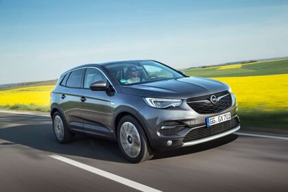 El Opel Grandland X gana un motor diésel de 1.5 litros