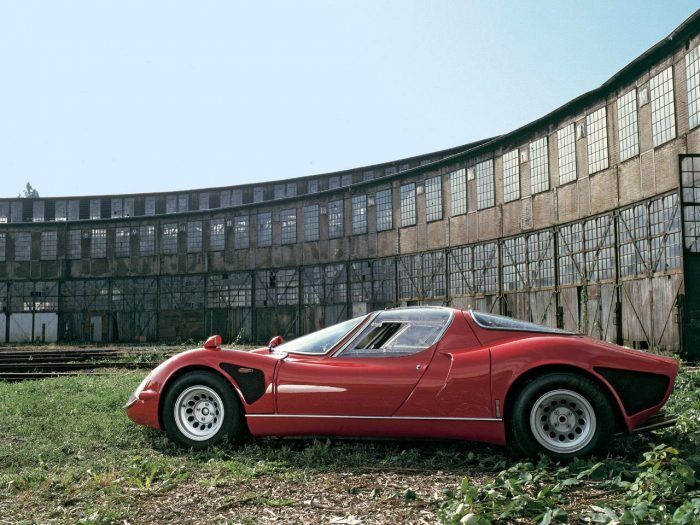 Alfa Romeo 33 Stradale 4 700x525
