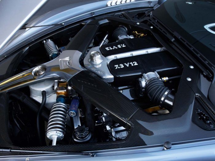 Aston Martin One 77 2 700x525