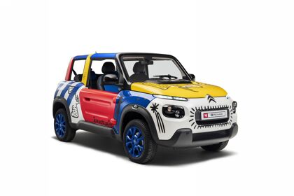Este colorido Citroën E-Méhari celebra el 50 aniversario del modelo