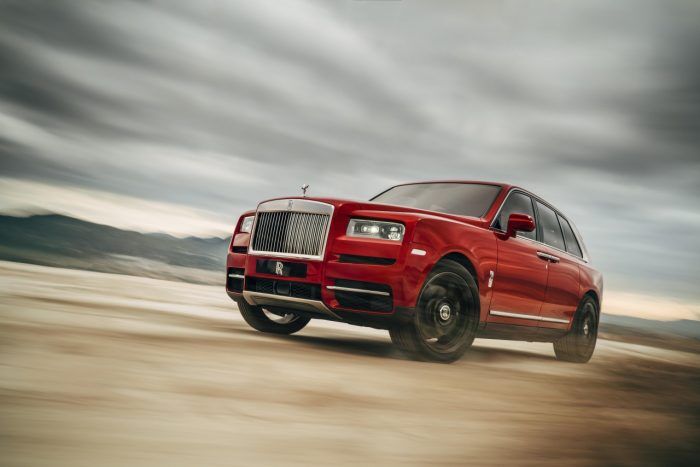 Rolls Royce Cullinan 2019 9 700x467