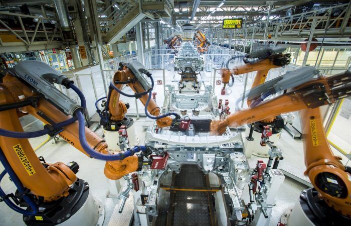 Seat Fabrica Martorell Robots 2 700x450