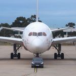 Tesla Model X Remolca Boeing 787 Drealiner 1 150x150