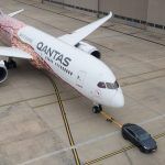 Tesla Model X Remolca Boeing 787 Drealiner 5 150x150