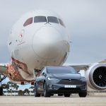 Tesla Model X Remolca Boeing 787 Drealiner 8 150x150