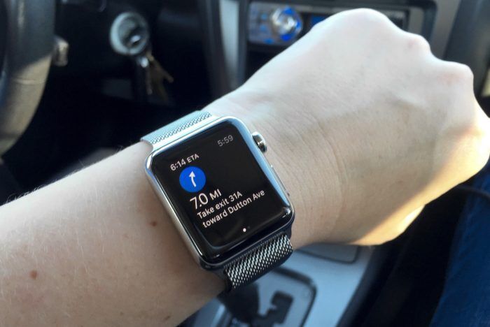 Apple Watch Coche 700x468