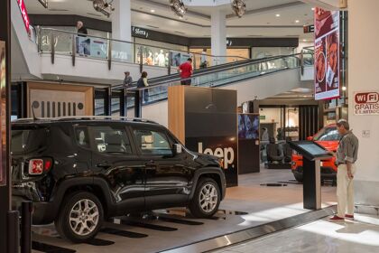 Jeep Digital Store: los 4×4 alcanzan también el centro comercial