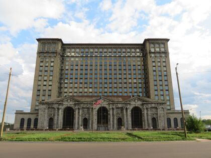 Ford compra la mítica Michigan Central Station