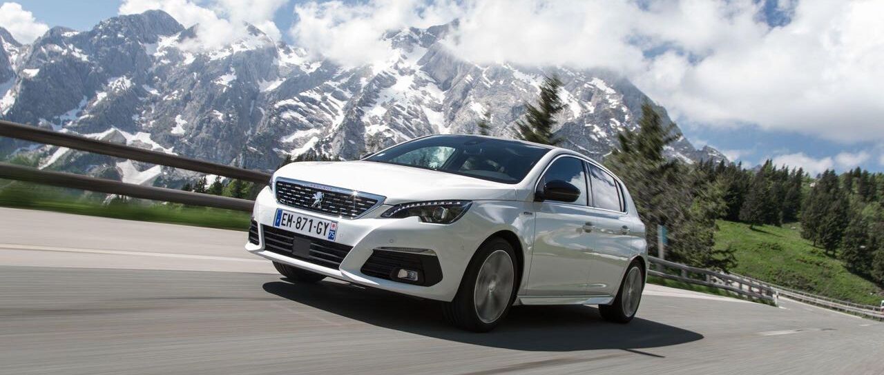 Todas las noticias de coches en un solo portal: Pruebas, fotos, vídeos, informes...