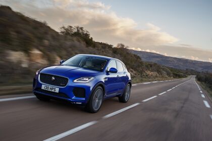 El Jaguar E-Pace recibe un nuevo motor y tecnologías