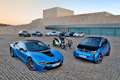 Así ha sido el largo (y exitoso) camino de los coches eléctricos de BMW