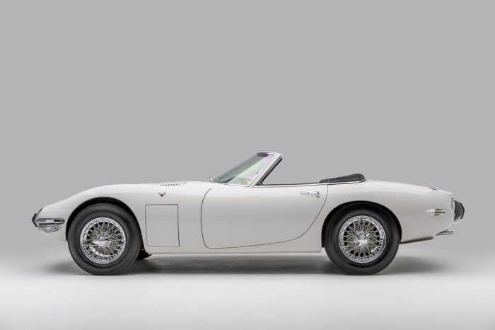 Toyota 2000GT Roadster 007 3 700x466
