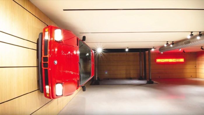 BMW M1 Pared 1 700x394