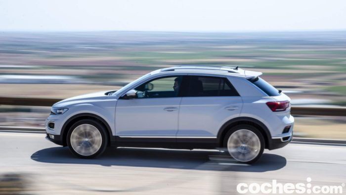 Volkswagen T Roc45 700x394