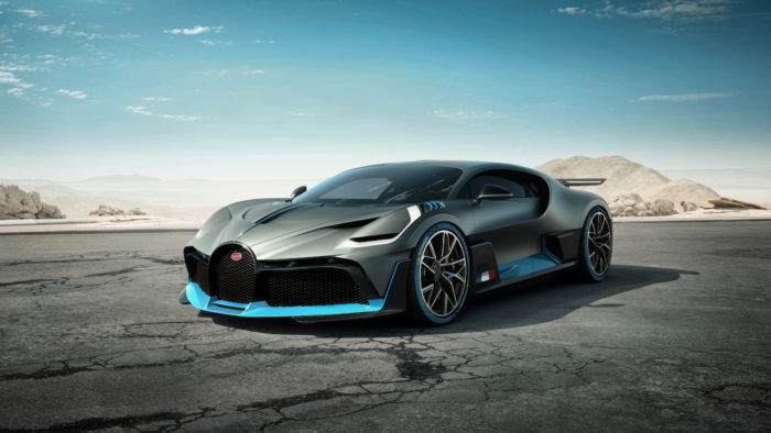 Bugatti Divo 3 700x394