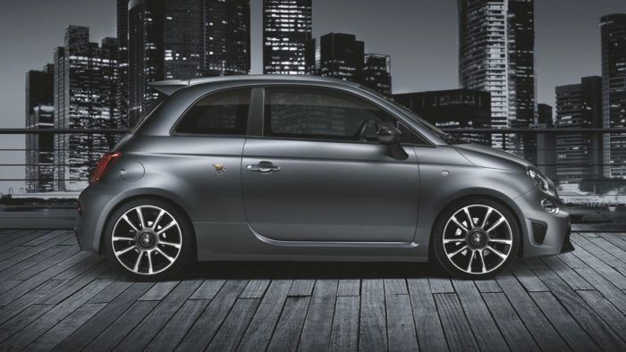 Abarth 595 2019 10 700x394