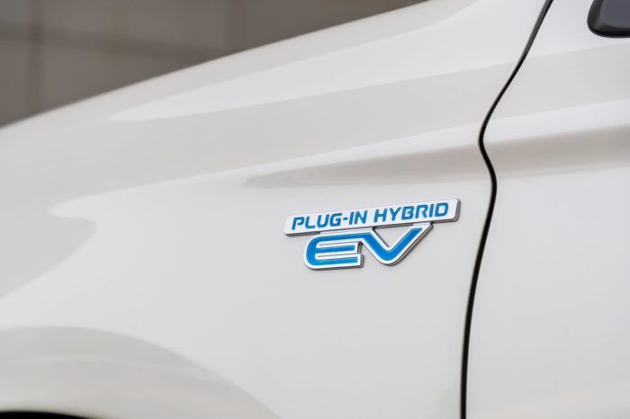 Mitsubishi Outlander PHEV 2019 Detalle 5 700x466
