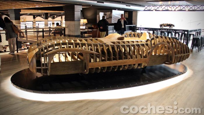 Museo Aguinaga Mercedes Benz 021 700x394