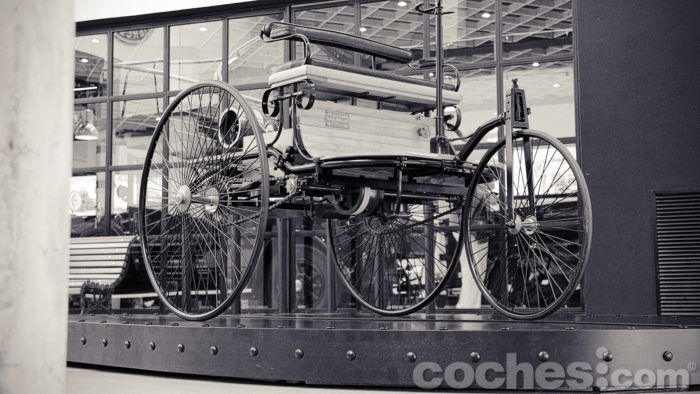 Museo Aguinaga Mercedes Benz 034 700x394