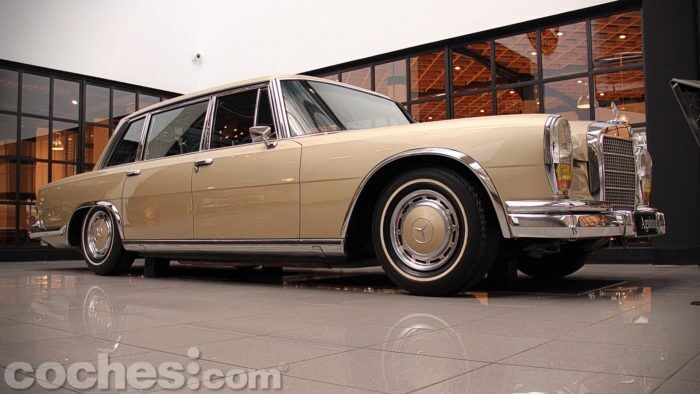 Museo Aguinaga Mercedes Benz 037 700x394