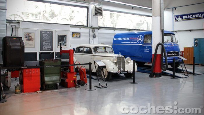 Museo Aguinaga Mercedes Benz 073 700x394