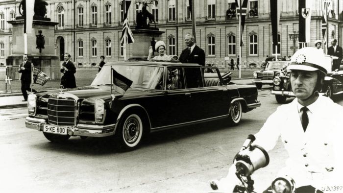 Museo Aguinaga Mercedes Benz 098 700x394