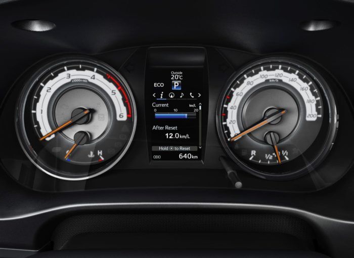 Toyota Hilux Legend 2019 Interior 3 700x510