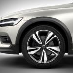 Volvo V60 Cross Country 2019 17 150x150
