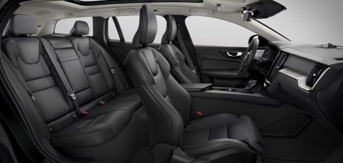 Volvo V60 Cross Country 2019 Interior 4 700x334
